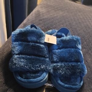 Sonoma Blue Fuzzy Slippers
